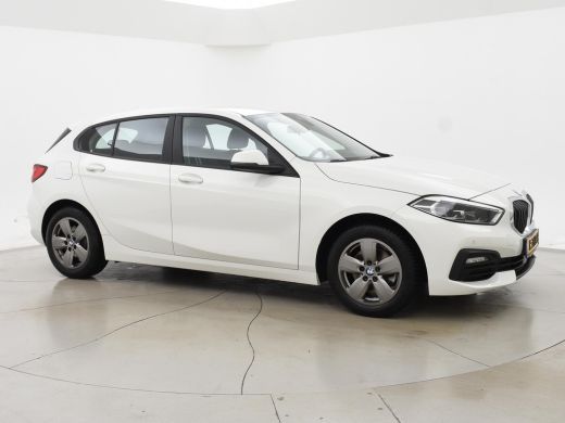 BMW 1-serie 118i AUT. EXECUTIVE EDITION + SPORTSTOELEN | STOELVERWARMING | APPLE CARPLAY ActivLease financial lease