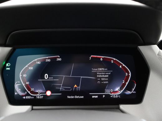 BMW 1-serie 118i AUT. EXECUTIVE EDITION + SPORTSTOELEN | STOELVERWARMING | APPLE CARPLAY ActivLease financial lease