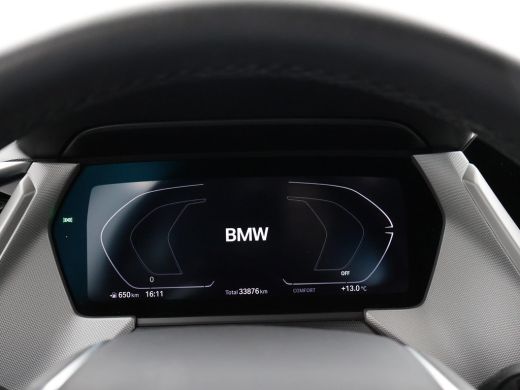 BMW 1-serie 118i AUT. EXECUTIVE EDITION + SPORTSTOELEN | STOELVERWARMING | APPLE CARPLAY ActivLease financial lease