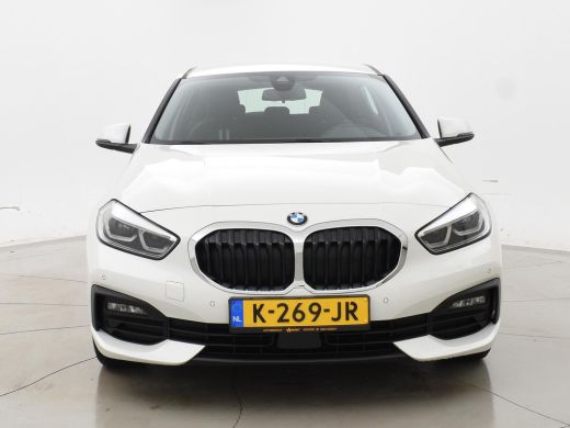 BMW 1-serie 118i AUT. EXECUTIVE EDITION + SPORTSTOELEN | STOELVERWARMING | APPLE CARPLAY ActivLease financial lease