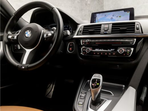BMW 3 Serie Touring 320i M Sport Line Shadow 184Pk Automaat (GROOT NAVI, M PAKKET, CAMERA, STOELVERWARMING, L... ActivLease financial lease