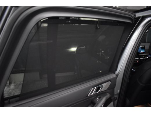 BMW X5 xDrive50e M Sportpakket Pro / OP VOORRAAD! / SUPERCOMPLEET / PANORAMADAK / MASSAGESTOELEN / TREKHAAK ActivLease financial lease