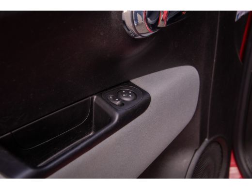Fiat 500 Fiat 1.2 Young | Airco | Cruise control | Airco | Cruise control ActivLease financial lease