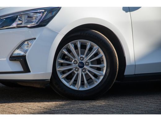Ford Focus 1.0 EcoBoost Titanium X Business ActivLease financial lease