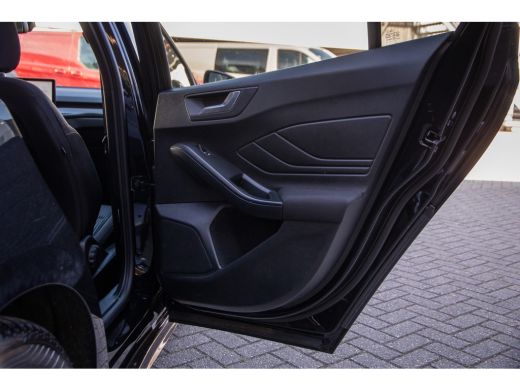 Ford FOCUS Wagon 1.0 EcoBoost Hybrid ST Line | Achteruitrijcamera | Apple Carplay/Android Auto|telefoonintegratie ... ActivLease financial lease