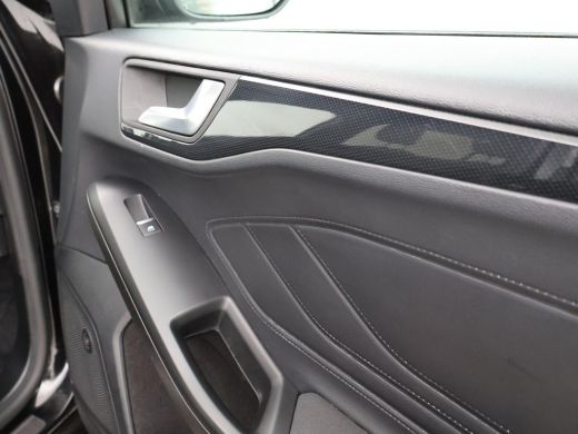 Ford FOCUS Wagon 1.0 ECOBOOST HYBRID ST LINE + B&O | TREKHAAK | FULL LED | CAMERA | CARPLAY ActivLease financial lease