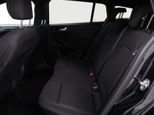 Ford FOCUS Wagon 1.0 ECOBOOST HYBRID ST LINE + B&O | TREKHAAK | FULL LED | CAMERA | CARPLAY ActivLease financial lease