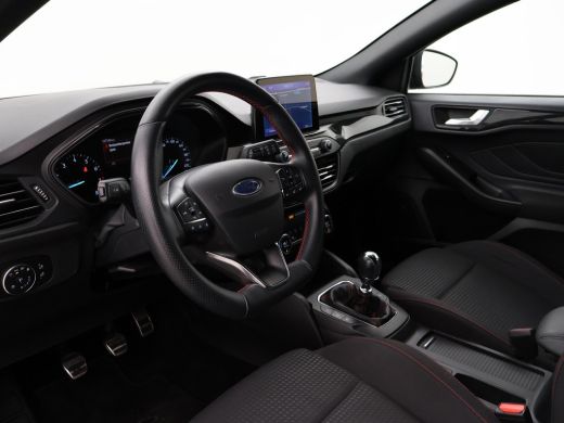 Ford FOCUS Wagon 1.0 ECOBOOST HYBRID ST LINE + B&O | TREKHAAK | FULL LED | CAMERA | CARPLAY ActivLease financial lease