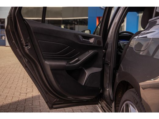 Ford FOCUS Wagon 1.0 EcoBoost Hybrid ST Line X | Lichtmetalen velgen 18" | Stuurwiel verwarmd | Verwarmde voorruit ActivLease financial lease
