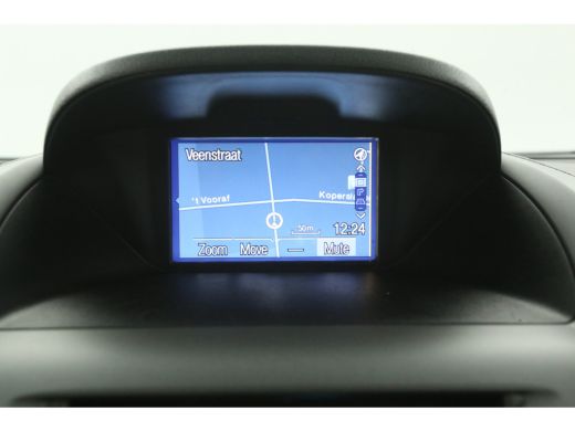 Ford Transit Courier 1.5 TDCI L1H1 Airco Cruise Camera Navigatie Trekhaak Elektrpakket ActivLease financial lease