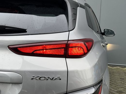 Hyundai KONA Electric Hyundai 64 kWh 204pk Pure | LED | Camera | Climate | Carplay | Keyless | Navigatie | 17" Lichtmet... ActivLease financial lease