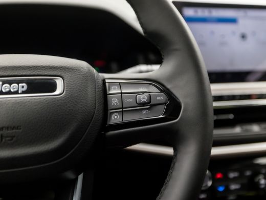 Jeep Compass 4xe 240 Plug-in Hybrid Electric Upland 240Pk Automaat (APPLE CARPLAY, GROOT NAVI, 360 CAMERA, VIR... ActivLease financial lease