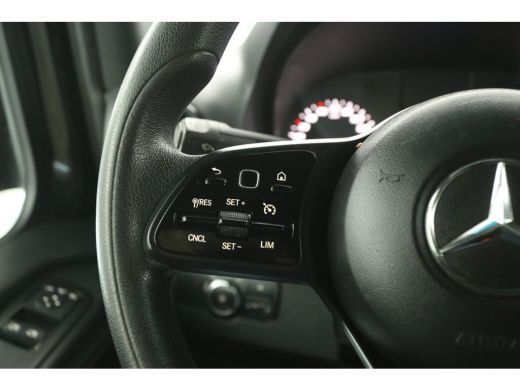 Mercedes Sprinter 314 2.2 CDI L2H2 143PK 2800kg Trekgew. Automaat Airco Camera Carplay Cruise Leder 3 Persoons Trek... ActivLease financial lease