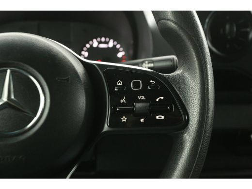 Mercedes Sprinter 314 2.2 CDI L2H2 143PK 2800kg Trekgew. Automaat Airco Camera Carplay Cruise Leder 3 Persoons Trek... ActivLease financial lease