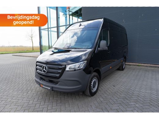 Mercedes Sprinter 317 1.9 CDI L2H2 170PK AUT 3,5T trekgewicht, Distronic, 10,25 MBUX, Navigatie, LED, side assist, ... Mercedes Sprinter 317 1.9 CDI L2H2 170PK AUT 3,5T trekgewicht, Distronic, 10,25 MBUX, Navigatie, LED, side assist, ...