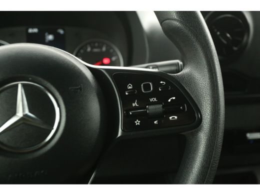 Mercedes Sprinter 317 1.9 CDI L3H2 170PK 3500kg Trekgew. Automaat Airco Camera Cruise PDC 3 Persoons Trekhaak ActivLease financial lease