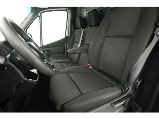 Mercedes Sprinter 317 1.9 CDI L3H2 170PK 3500kg Trekgew. Automaat Airco Camera Cruise PDC 3 Persoons Trekhaak ActivLease financial lease