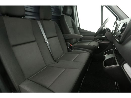 Mercedes Sprinter 317 1.9 CDI L3H2 170PK 3500kg Trekgew. Automaat Airco Camera Cruise PDC 3 Persoons Trekhaak ActivLease financial lease