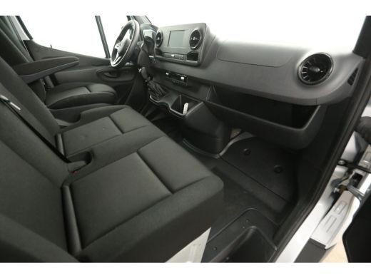Mercedes Sprinter 317 CDI L2H2 170PK 360Camera Airco Cruise Carplay 3 Persoons Navigatie PDC Stoelverw. ActivLease financial lease
