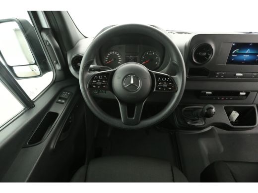 Mercedes Sprinter 317 CDI L2H2 170PK 360Camera Airco Cruise Carplay 3 Persoons Navigatie PDC Stoelverw. ActivLease financial lease