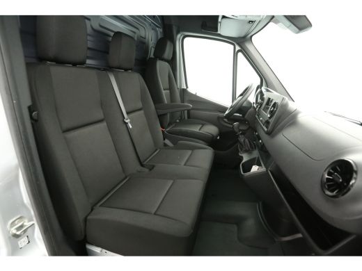 Mercedes Sprinter 317 CDI L2H2 170PK 360Camera Airco Cruise Carplay 3 Persoons Navigatie PDC Stoelverw. ActivLease financial lease