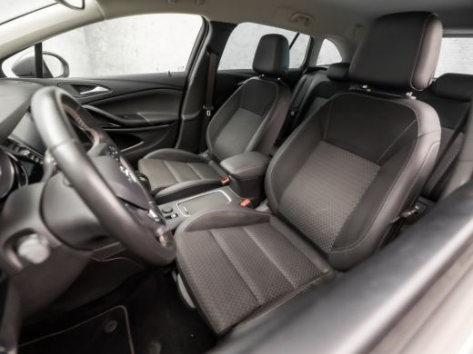Opel Astra Sports Tourer 1.0 Innovation Sport (APPLE CARPLAY, GROOT NAVI, CLIMATE, LEDER, GETINT GLAS, SPORT... ActivLease financial lease