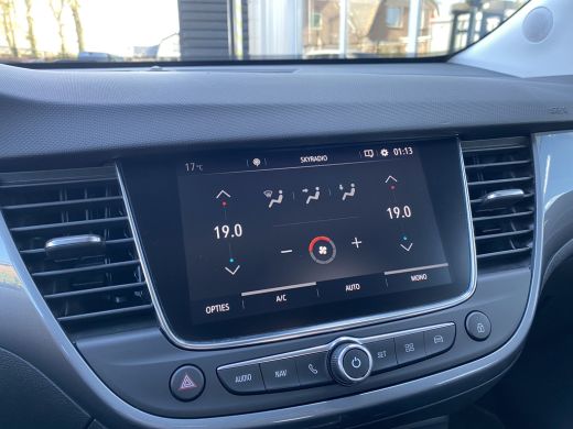 Opel Crossland X Opel 1.2 110PK Turbo Innovation | NAVIGATIE| TREKHAAK| CLIMATE CONTROL| PARKEERSENSOREN| CRUISE C... ActivLease financial lease