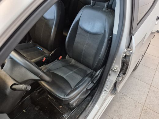 Opel KARL 1.0 ecoFLEX Innovation Automaat | Lederen bekleding | Stoelverwarming | Parkeersensoren  | Cruise... ActivLease financial lease