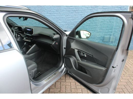 Peugeot 2008 1.2 Hybrid 136 GT | Automaat | Navigatie | Camera | Adaptieve cruise control | Mild Hybrid | ActivLease financial lease