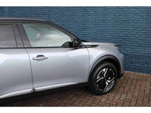 Peugeot 2008 1.2 Hybrid 136 GT | Automaat | Navigatie | Camera | Adaptieve cruise control | Mild Hybrid | ActivLease financial lease