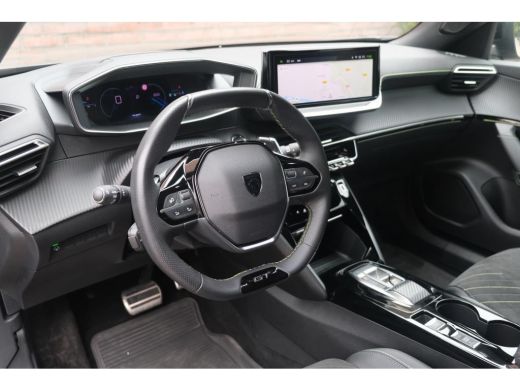 Peugeot 2008 Peugeot 1.2 PureTech 130 GT | Voorstoelen verwarmd met massagefunctie | Navi | Camera | Alcantara... ActivLease financial lease