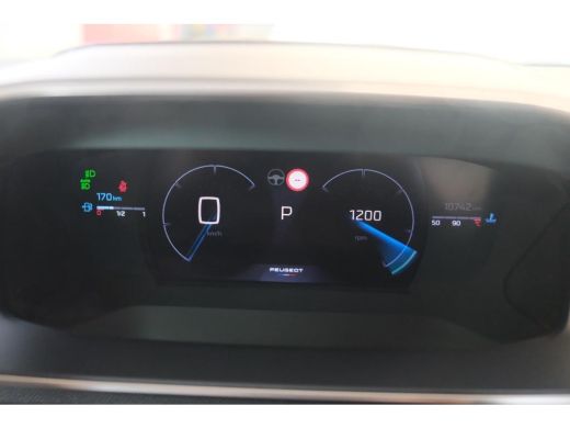 Peugeot 2008 Peugeot 1.2 PureTech 130 GT | Voorstoelen verwarmd met massagefunctie | Navi | Camera | Alcantara... ActivLease financial lease