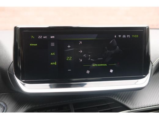 Peugeot 2008 Peugeot 1.2 PureTech 130 GT | Voorstoelen verwarmd met massagefunctie | Navi | Camera | Alcantara... ActivLease financial lease