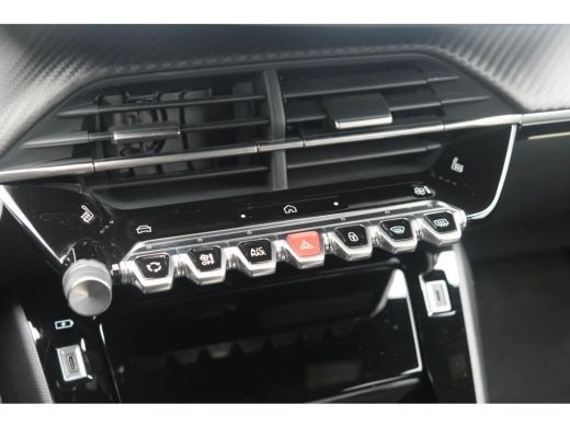 Peugeot 2008 Peugeot 1.2 PureTech 130 GT | Voorstoelen verwarmd met massagefunctie | Navi | Camera | Alcantara... ActivLease financial lease