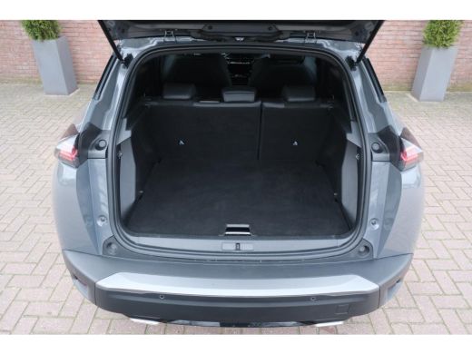 Peugeot 2008 Peugeot 1.2 PureTech 130 GT | Voorstoelen verwarmd met massagefunctie | Navi | Camera | Alcantara... ActivLease financial lease
