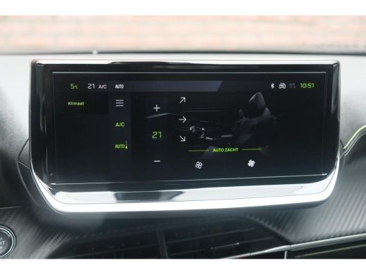 Peugeot 2008 Peugeot 1.2 PureTech 130 GT | Voorstoelen verwarmd met massagefunctie | Navi | Camera | Alcantara... ActivLease financial lease