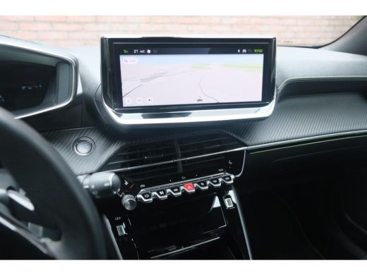 Peugeot 2008 Peugeot 1.2 PureTech 130 GT | Voorstoelen verwarmd met massagefunctie | Navi | Camera | Alcantara... ActivLease financial lease