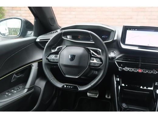 Peugeot 2008 Peugeot 1.2 PureTech 130 GT | Voorstoelen verwarmd met massagefunctie | Navi | Camera | Alcantara... ActivLease financial lease