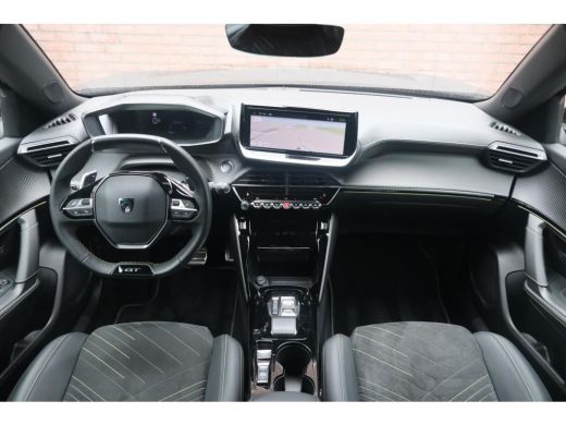 Peugeot 2008 Peugeot 1.2 PureTech 130 GT | Voorstoelen verwarmd met massagefunctie | Navi | Camera | Alcantara... ActivLease financial lease
