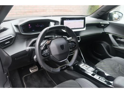 Peugeot 2008 Peugeot 1.2 PureTech 130 GT | Voorstoelen verwarmd met massagefunctie | Navi | Camera | Alcantara... ActivLease financial lease