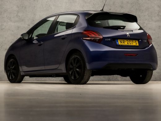 Peugeot 208 1.2 PureTech Sport Automaat (APPLE CARPLAY, NAVIGATIE, CLIMATE, PARKEERSENSOREN, SPORTSTOELEN, CR... ActivLease financial lease