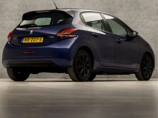 Peugeot 208 1.2 PureTech Sport Automaat (APPLE CARPLAY, NAVIGATIE, CLIMATE, PARKEERSENSOREN, SPORTSTOELEN, CR... ActivLease financial lease