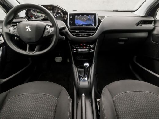 Peugeot 208 1.2 PureTech Sport Automaat (APPLE CARPLAY, NAVIGATIE, CLIMATE, PARKEERSENSOREN, SPORTSTOELEN, CR... ActivLease financial lease