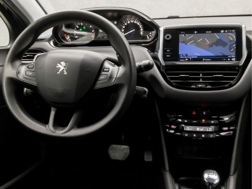 Peugeot 208 1.2 PureTech Sport Automaat (APPLE CARPLAY, NAVIGATIE, CLIMATE, PARKEERSENSOREN, SPORTSTOELEN, CR... ActivLease financial lease