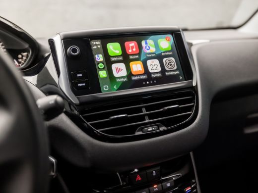 Peugeot 208 1.2 PureTech Sport Automaat (APPLE CARPLAY, NAVIGATIE, CLIMATE, PARKEERSENSOREN, SPORTSTOELEN, CR... ActivLease financial lease