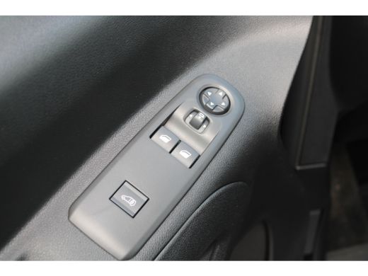 Peugeot Partner 1.5 BlueHDi 130 EAT8 S&S L1 | Automaat | Navi by app | Camera | Trekhaak | Lichtmetaal | Climate ... ActivLease financial lease