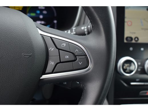 Renault Megane E-Tech 1.6 E-Tech Plug-In Hybrid 160 Business Zen | Apple CarPlay | Virtual | Camera | Climate ActivLease financial lease