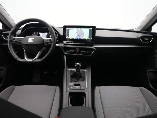 Seat Leon 1.0 TSI 110pk Style Business Intense Trekhaak Navigatie Camera Acc 23 ActivLease financial lease