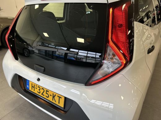 Toyota Aygo 1.0 VVT-i x-fun (Airco) ActivLease financial lease