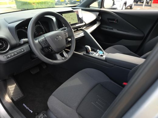 Toyota C-HR 2.0 Plug-in Hybrid 220 Dynamic | Nieuwe auto | Direct uit voorraad leverbaar | ActivLease financial lease